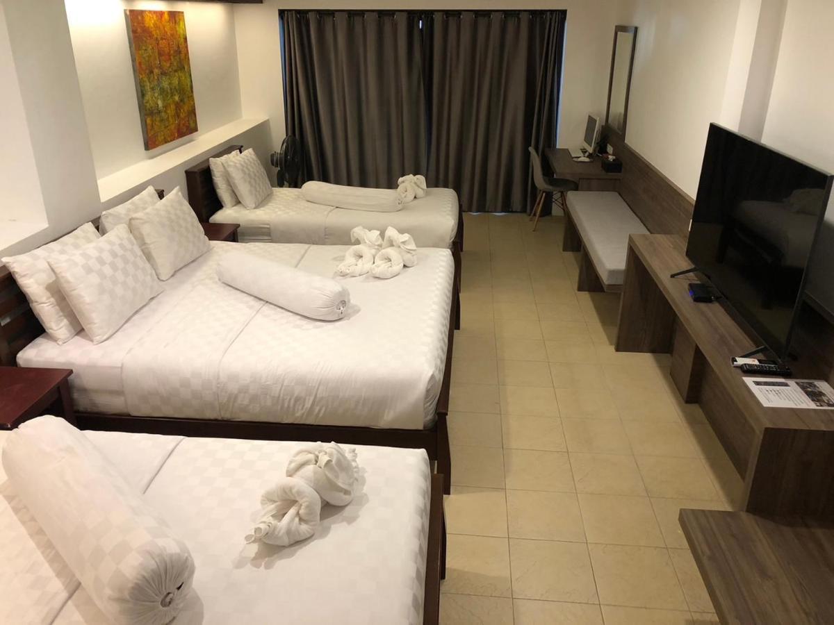 Baantalay Thungwualaen Hotel Pathiu Ngoại thất bức ảnh