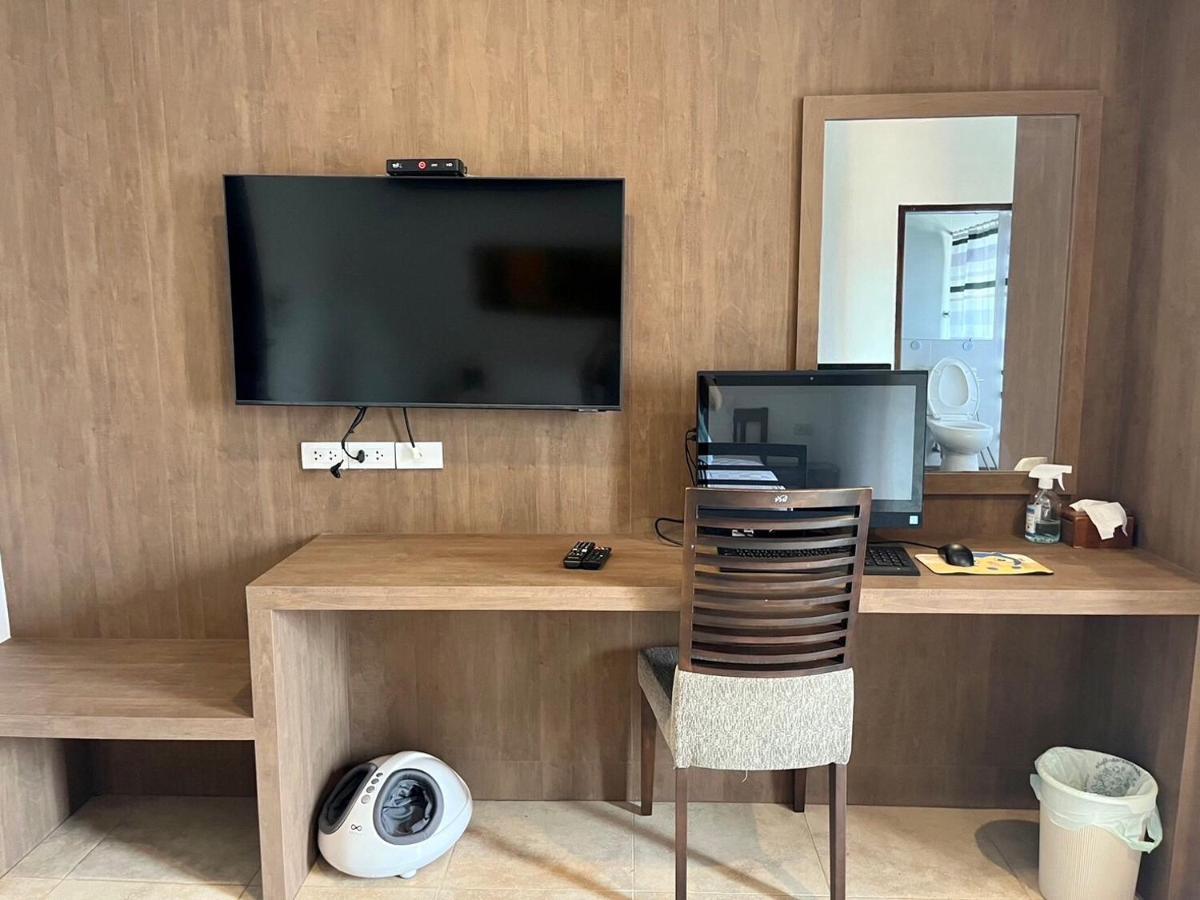 Baantalay Thungwualaen Hotel Pathiu Ngoại thất bức ảnh
