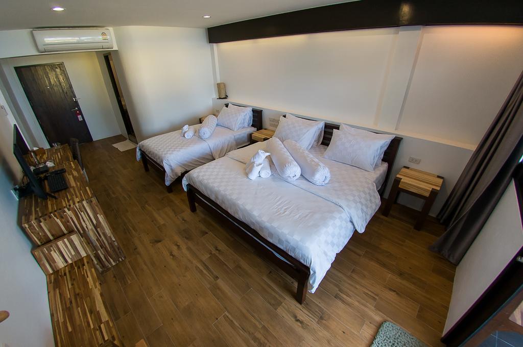 Baantalay Thungwualaen Hotel Pathiu Ngoại thất bức ảnh