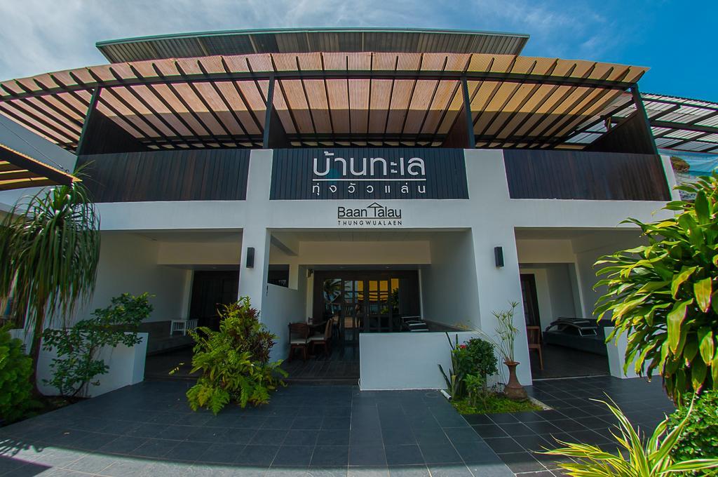 Baantalay Thungwualaen Hotel Pathiu Ngoại thất bức ảnh
