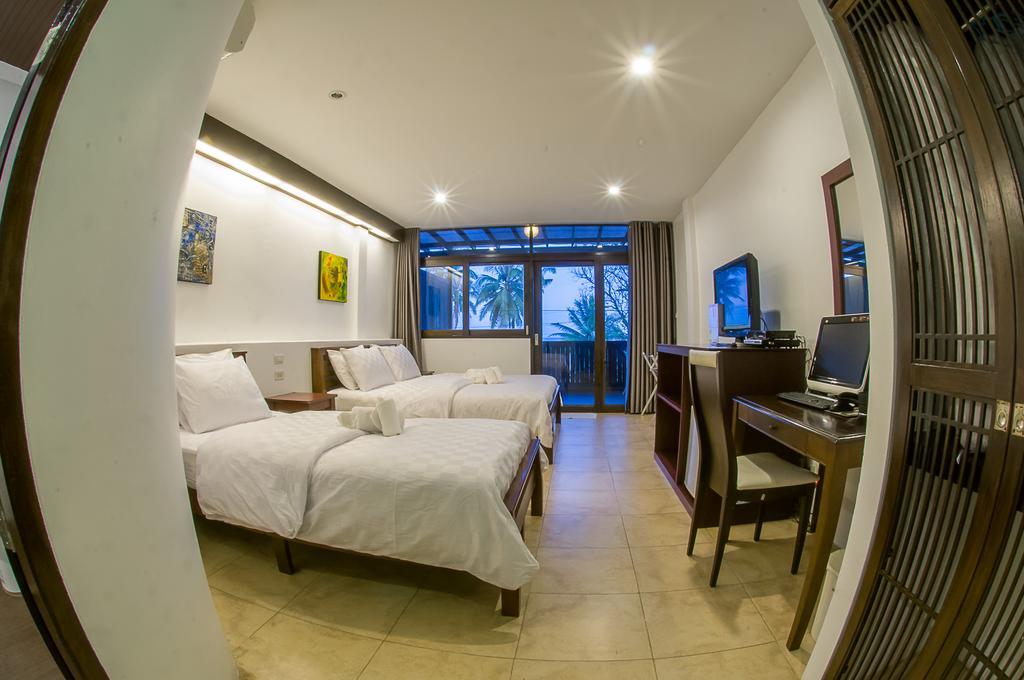 Baantalay Thungwualaen Hotel Pathiu Ngoại thất bức ảnh