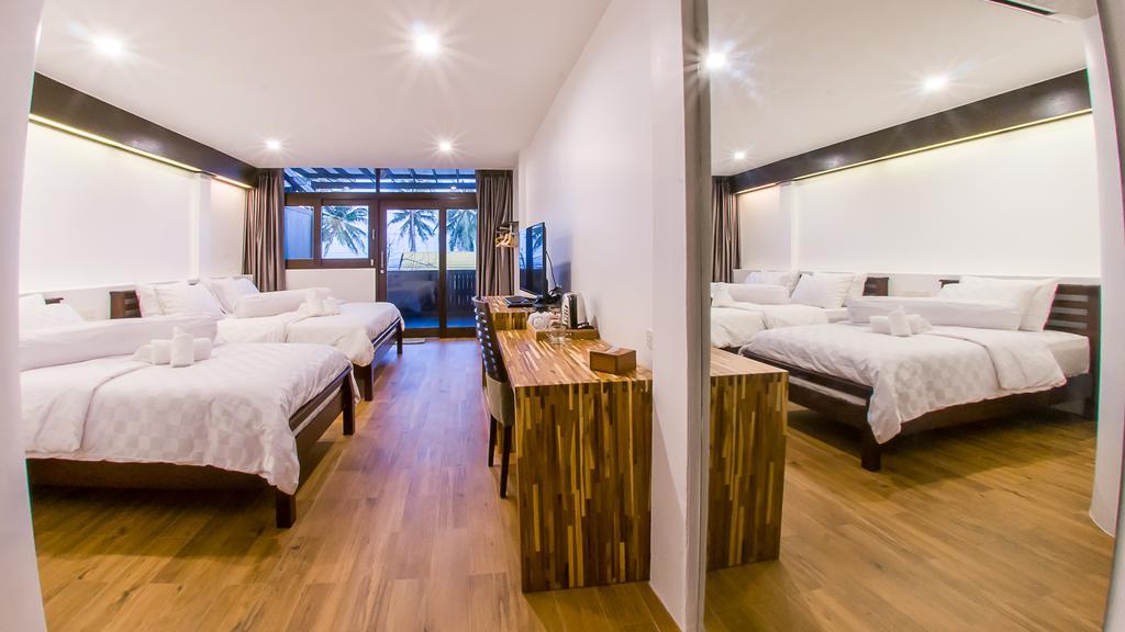 Baantalay Thungwualaen Hotel Pathiu Ngoại thất bức ảnh