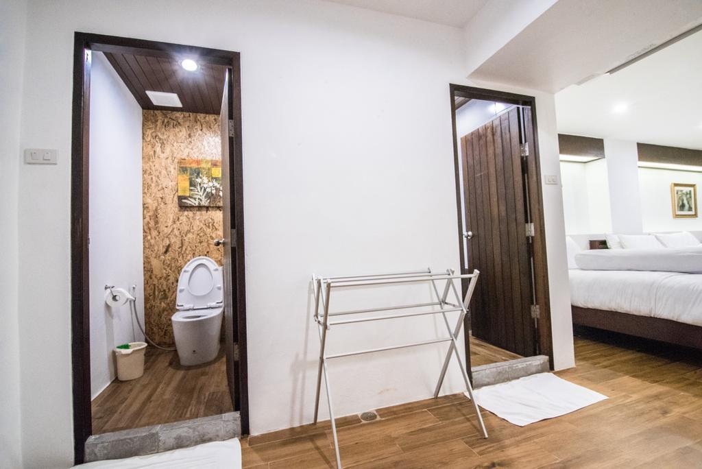 Baantalay Thungwualaen Hotel Pathiu Ngoại thất bức ảnh